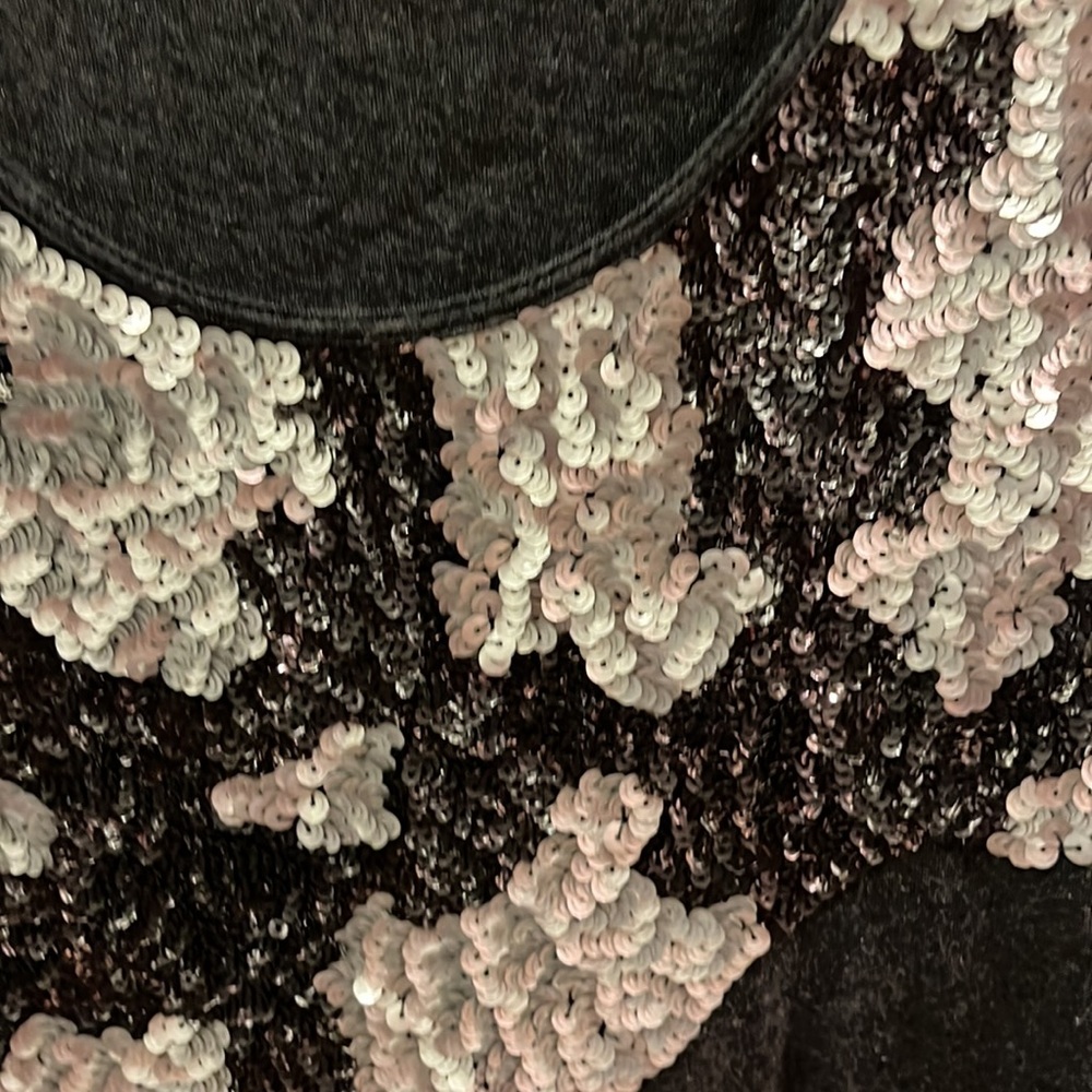 3/$20 Express charcoal grey extra soft tank with sequin design on top front - Picture 6 of 7